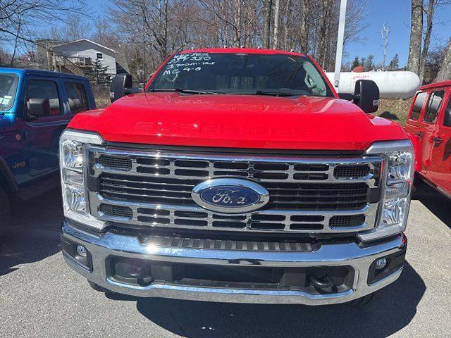 Certified 2025 Ford F350 XLT AWD/4WD image 4