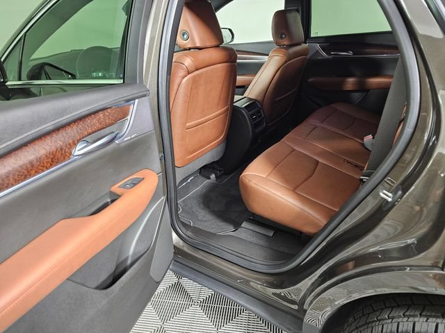 Used 2020 Cadillac XT5 Premium Luxury AWD/4WD image 17