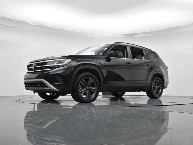 Used 2023 Volkswagen Atlas SE w/ Panoramic Sunroof Package FWD image 38