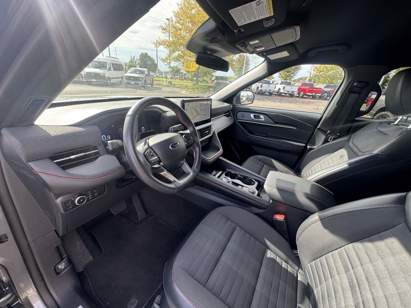 Certified 2025 Ford Explorer ST-Line w/ ST-Line Street Pack AWD/4WD image 14