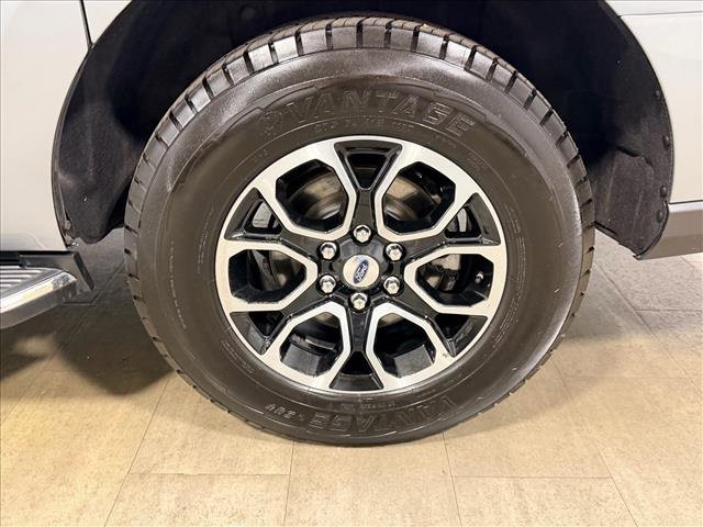 Certified 2023 Ford Expedition Max XLT image 16