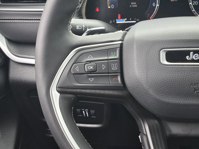 Used 2024 Jeep Grand Cherokee L Altitude image 26