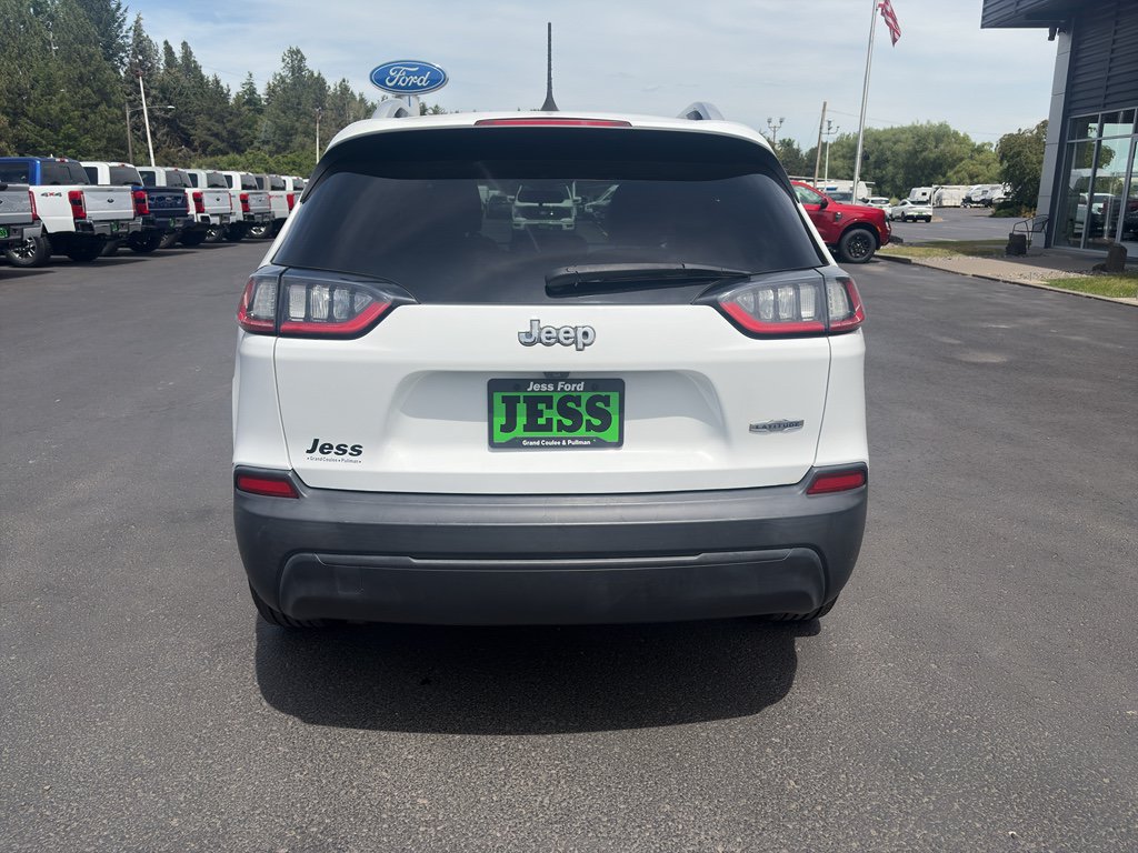 Used 2019 Jeep Cherokee Latitude Plus FWD image 14