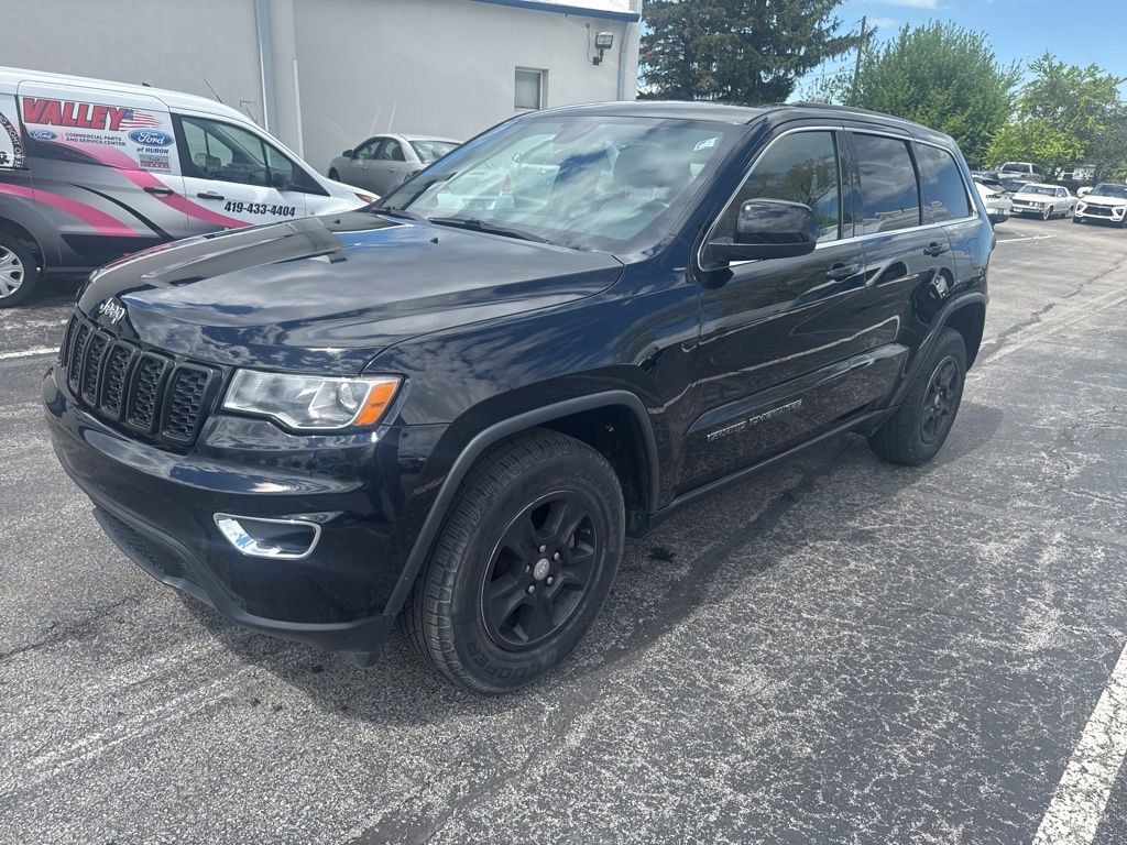 Used 2017 Jeep Grand Cherokee Laredo AWD/4WD image 7