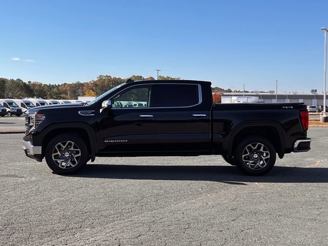 Used 2024 GMC Sierra 1500 SLT w/ SLT Convenience Package image 2