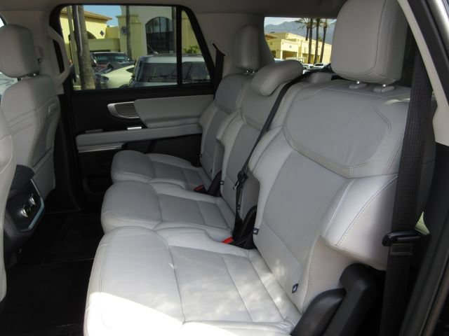 Certified 2025 Ford Expedition Max Platinum image 23