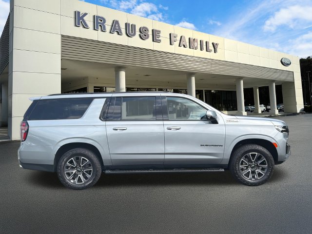 Used 2023 Chevrolet Suburban Z71 w/ Z71 Off-Road Package AWD/4WD image 9