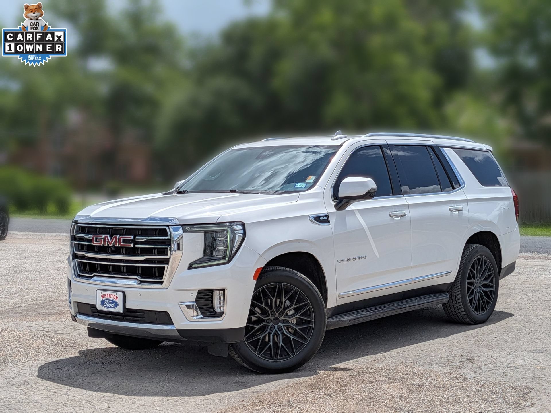 Used 2022 GMC Yukon SLT w/ SLT Luxury Package AWD/4WD image 1