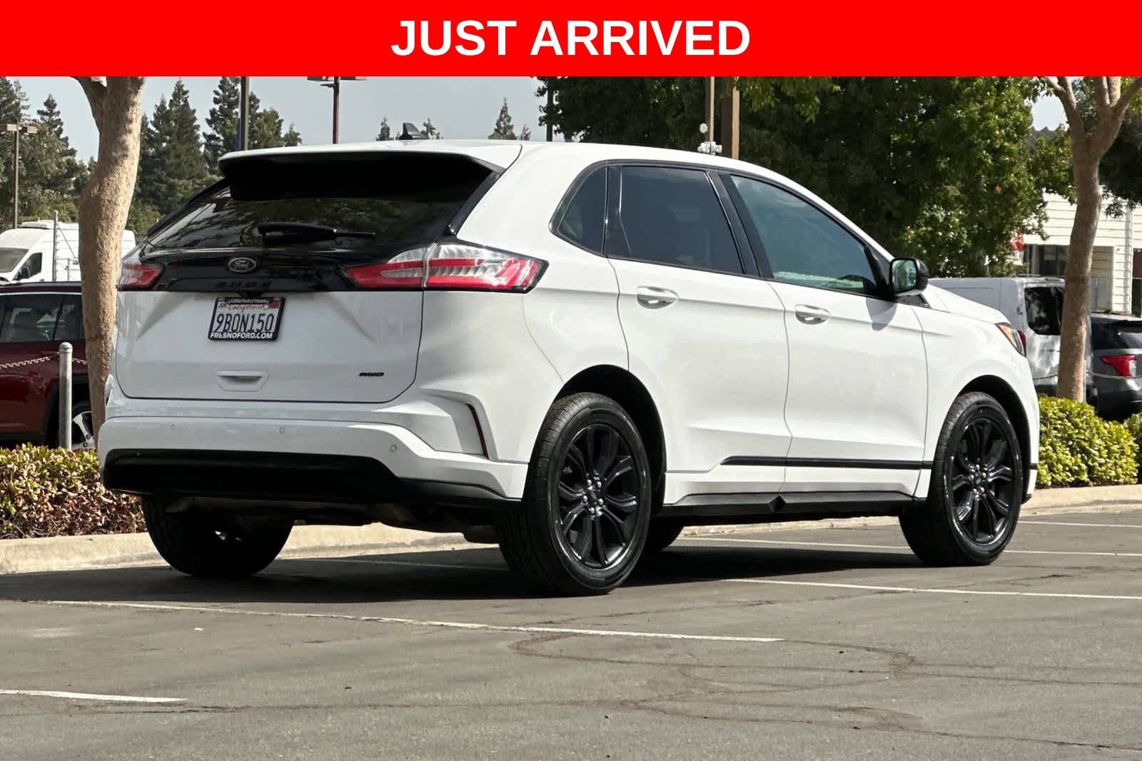 Certified 2022 Ford Edge SE w/ Black Appearance Package AWD/4WD image 2