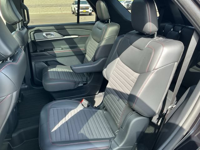 Certified 2025 Ford Explorer ST-Line w/ Premium Package AWD/4WD image 22