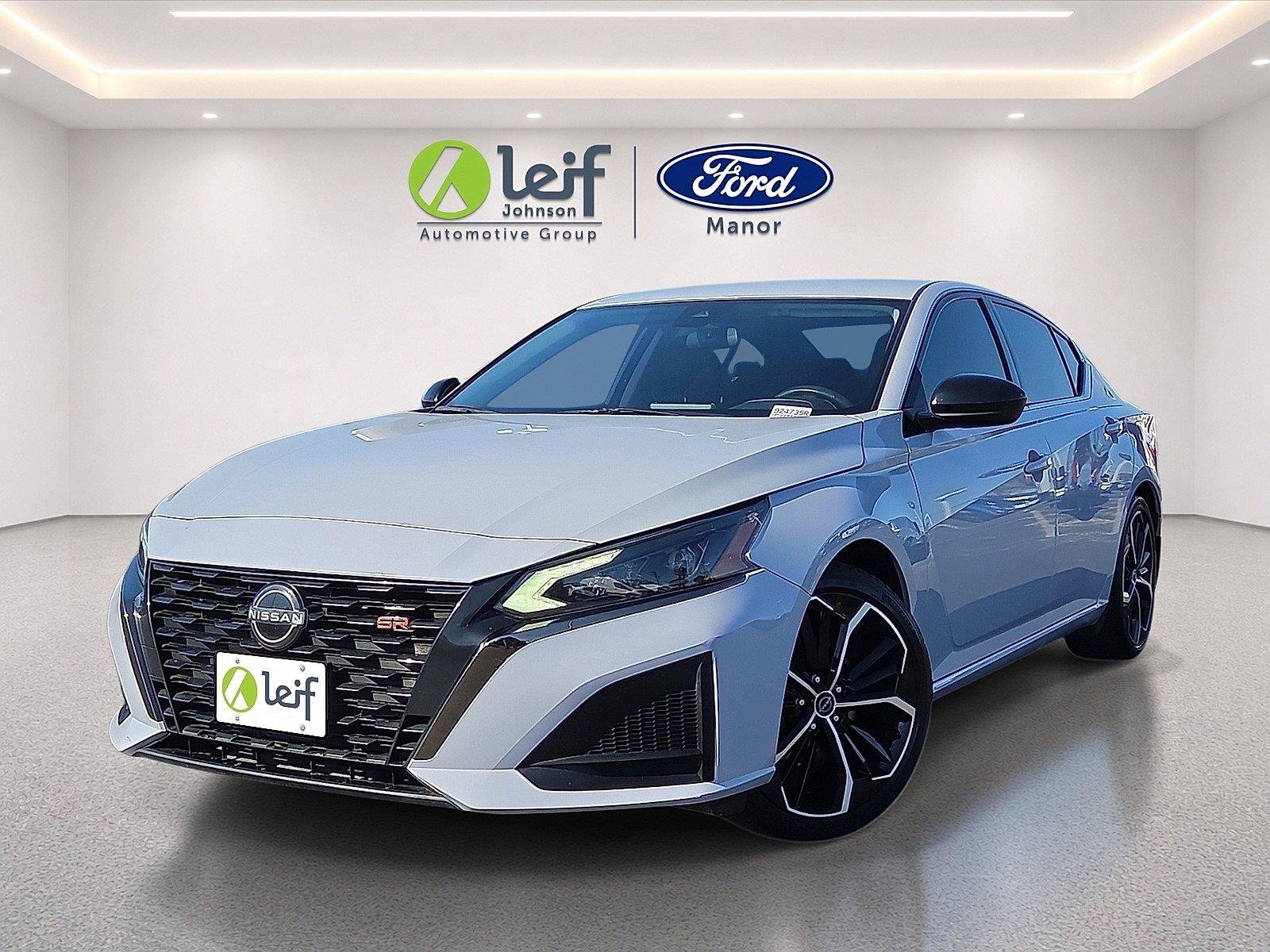 Used 2023 Nissan Altima 2.5 SR FWD image 3