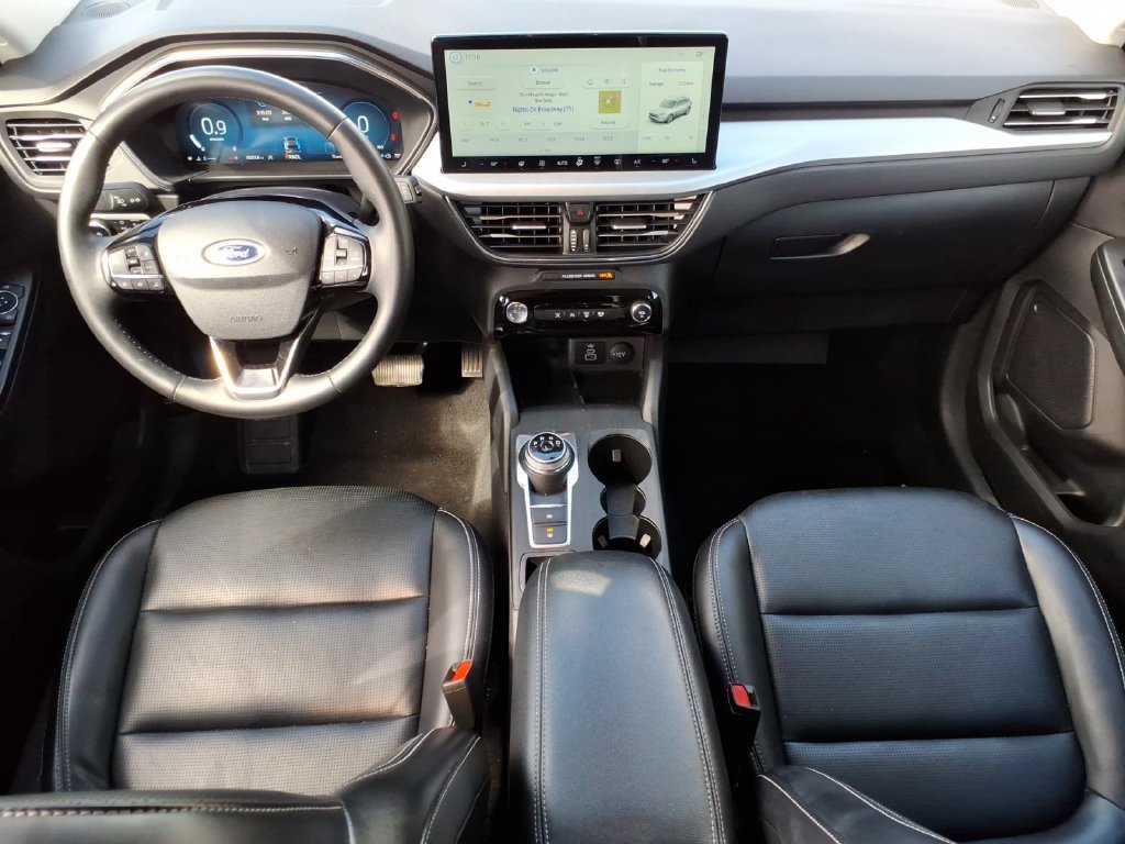 Certified 2025 Ford Escape Platinum AWD/4WD image 11
