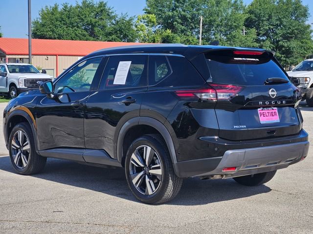 Used 2026 Nissan Rogue SL FWD image 4