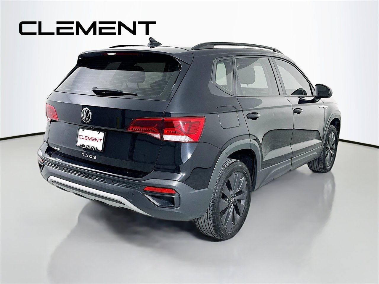 Used 2024 Volkswagen Taos S FWD image 5