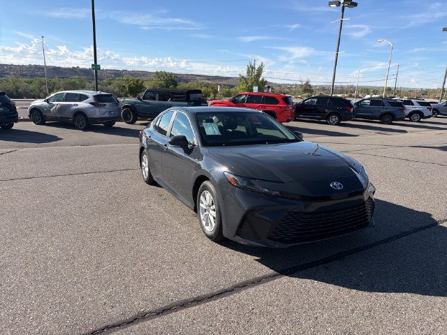 Used 2025 Toyota Camry LE FWD image 7