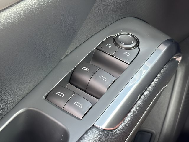 Used 2025 Chevrolet Traverse LT AWD/4WD image 20