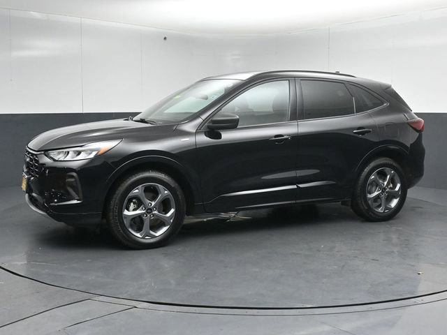 Certified 2024 Ford Escape ST-Line w/ Tech Pack #1 AWD/4WD image 4