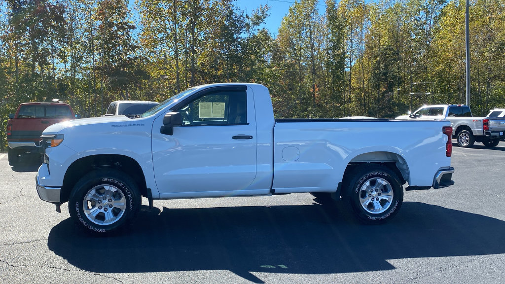 Used 2022 Chevrolet Silverado 1500 W/T RWD image 8