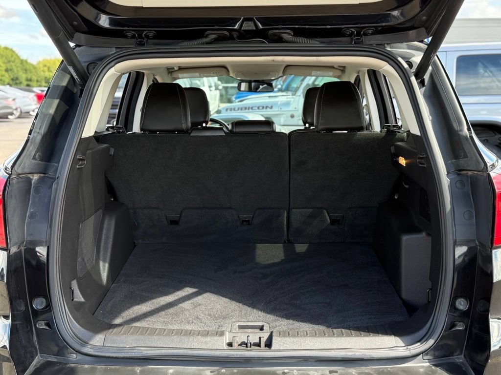 Certified 2019 Ford Escape Titanium AWD/4WD image 29