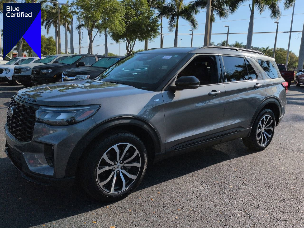 Certified 2025 Ford Explorer ST-Line AWD/4WD image 1