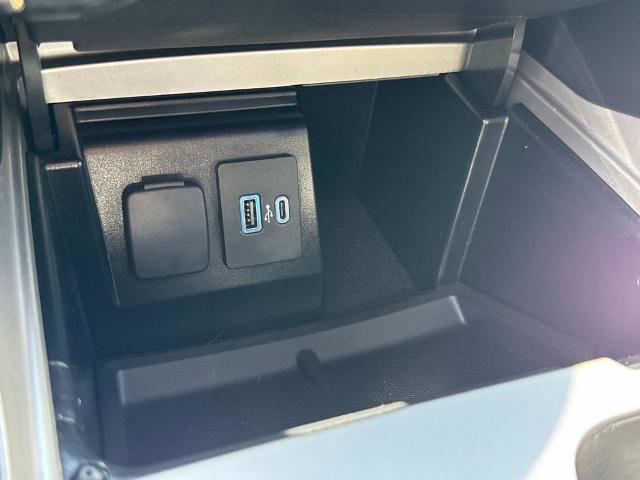 Certified 2022 Ford Explorer Limited w/ Equipment Group 301A image 36