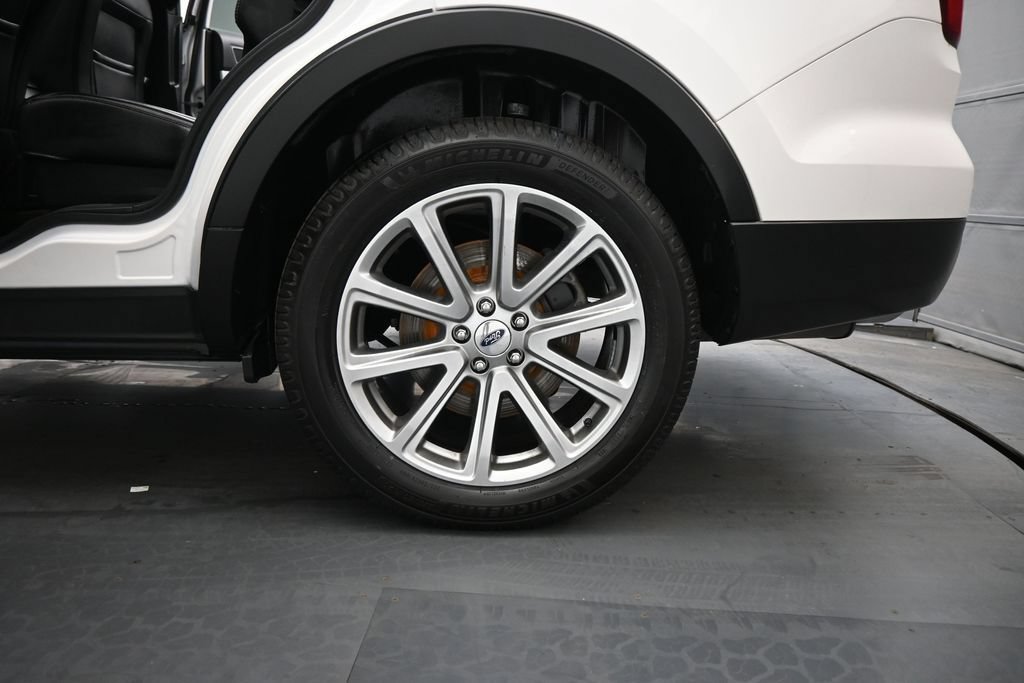 Certified 2017 Ford Explorer Limited FWD image 21