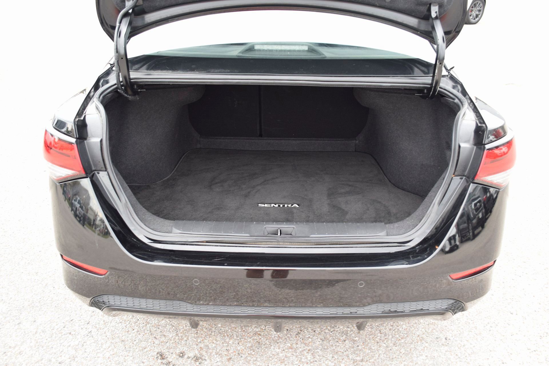 Used 2024 Nissan Sentra SV image 21