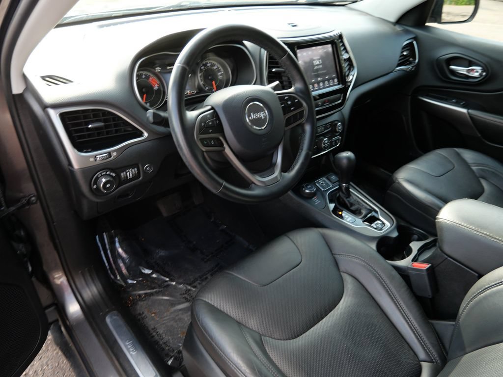 Used 2020 Jeep Cherokee Limited AWD/4WD image 3