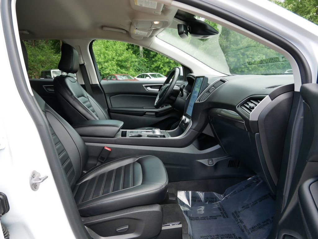 Certified 2024 Ford Edge SEL w/ Convenience Package AWD/4WD image 8
