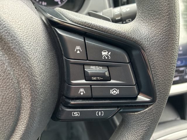 Used 2025 Subaru Crosstrek 2.5i Premium AWD/4WD image 17