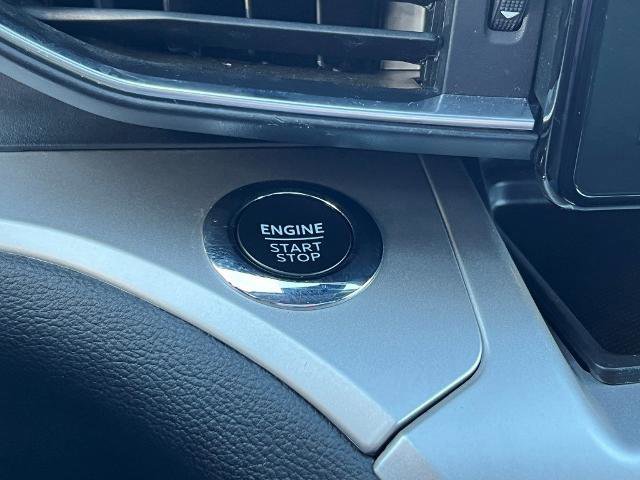 Certified 2022 Ford Explorer XLT w/ Equipment Group 202A image 28