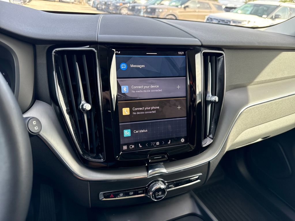 Used 2024 Volvo XC60 B5 Core w/ Protection Package Premier image 19