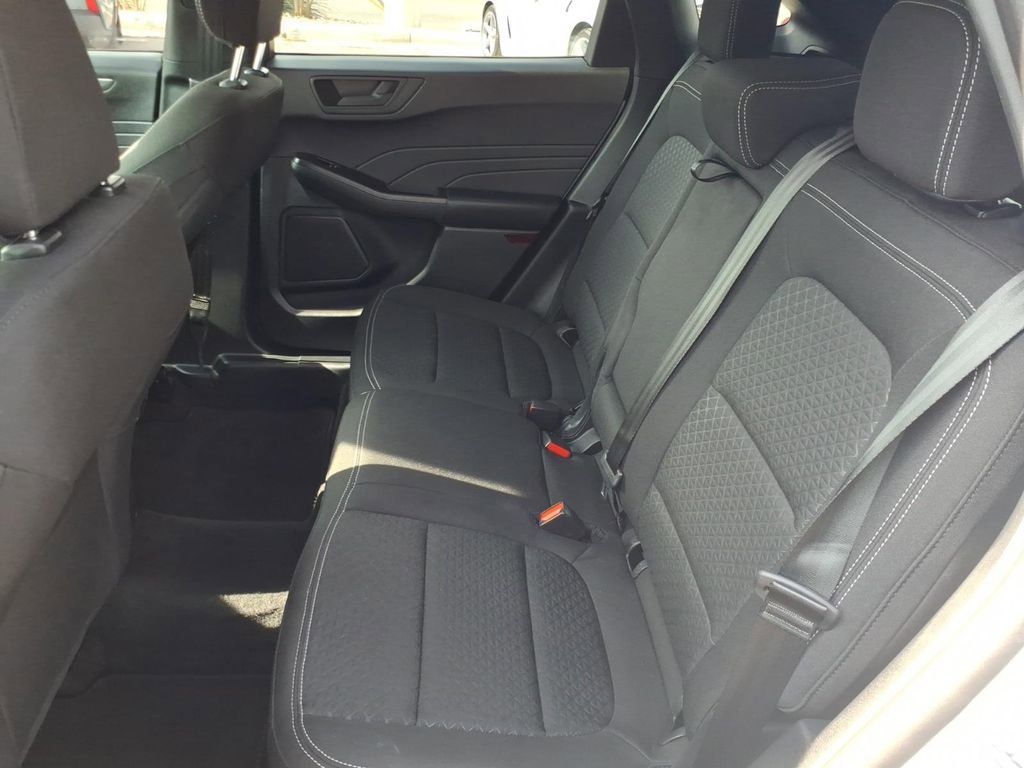 Certified 2025 Ford Escape Active FWD image 12