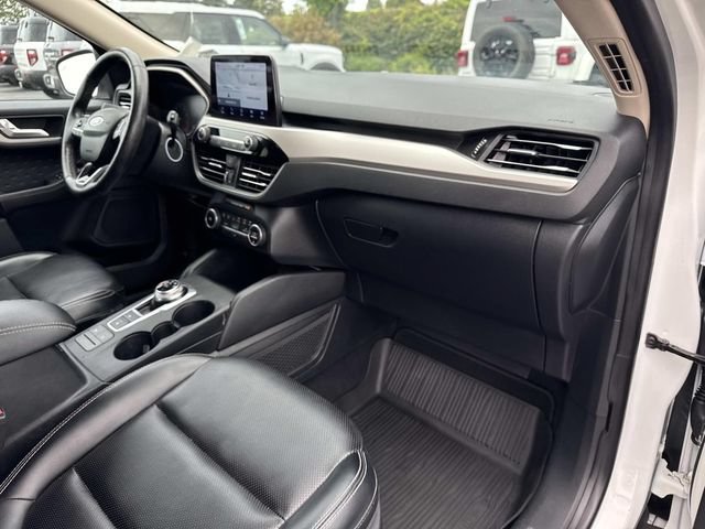 Certified 2020 Ford Escape SEL FWD image 12