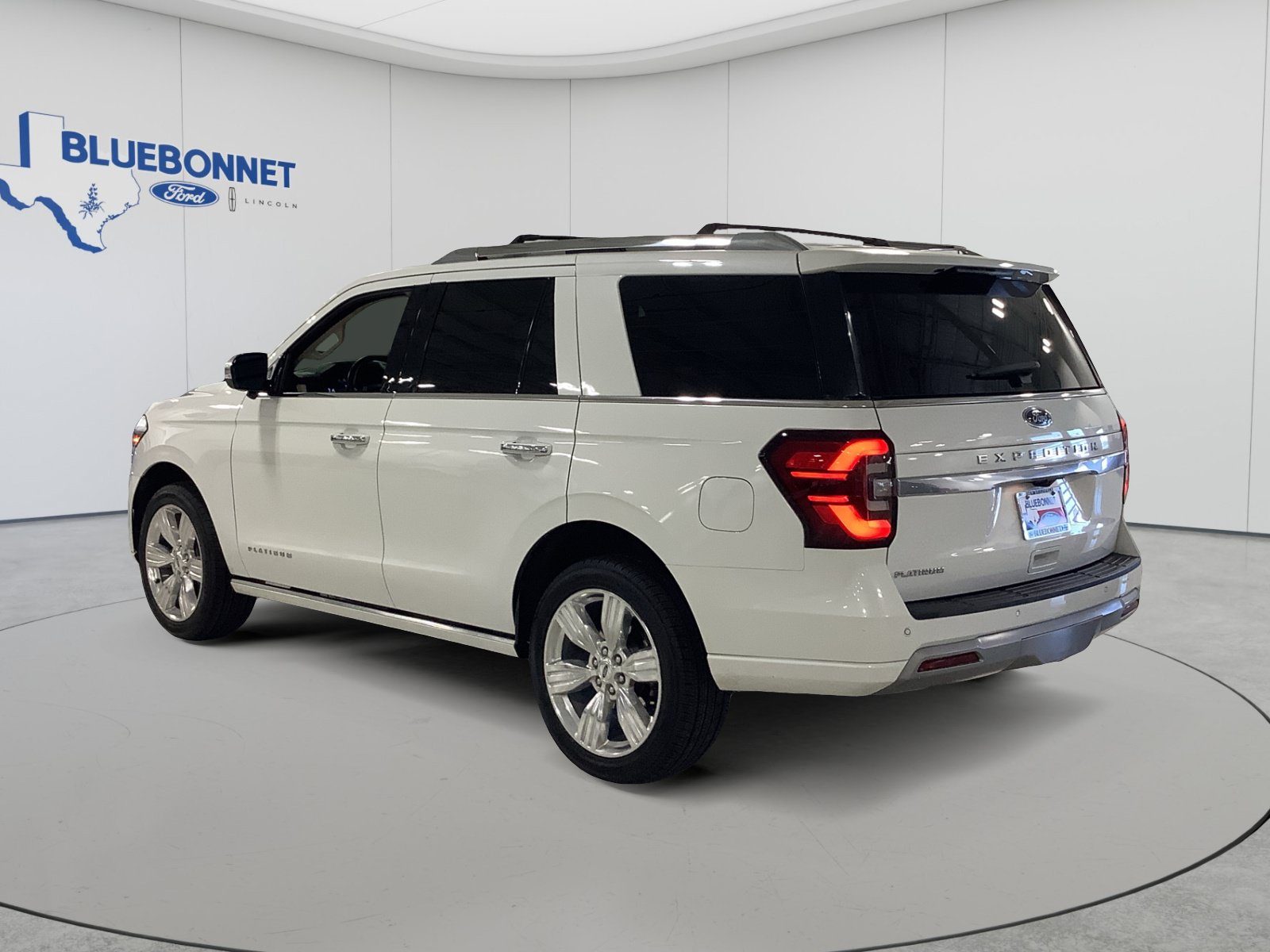 Certified 2023 Ford Expedition Platinum RWD image 6
