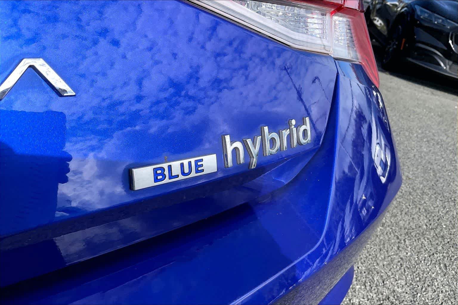 Used 2023 Hyundai Elantra Blue FWD image 7