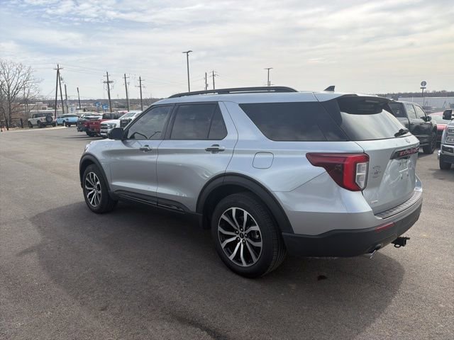 Certified 2023 Ford Explorer ST-Line image 2