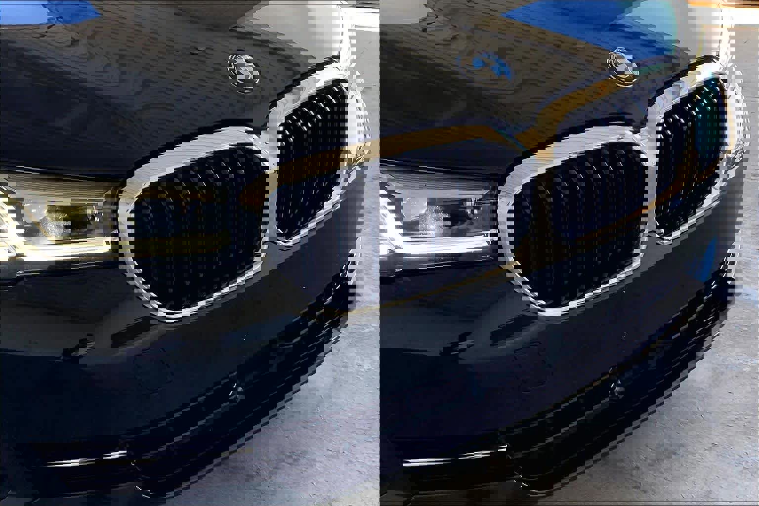 Used 2022 BMW 530i w/ Executive Package image 30