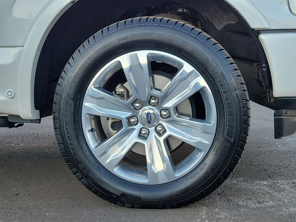 Certified 2019 Ford F150 Platinum w/ Equipment Group 701A Luxury image 9