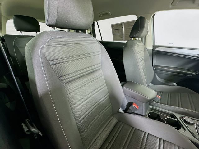 Used 2023 Volkswagen Tiguan S image 28