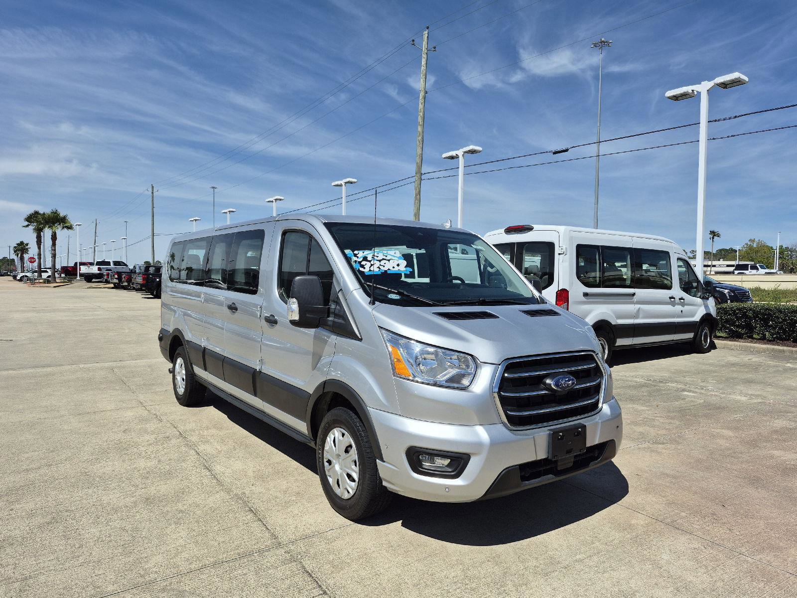 Certified 2020 Ford Transit 350 XLT RWD image 6