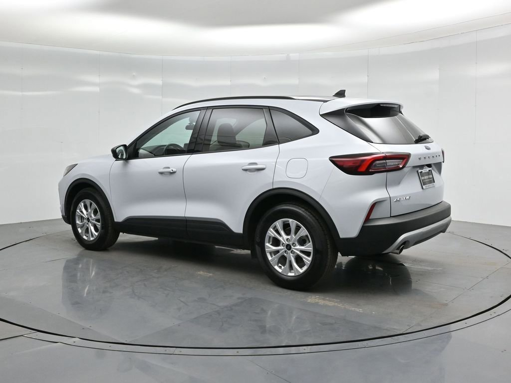 Certified 2025 Ford Escape Active image 18