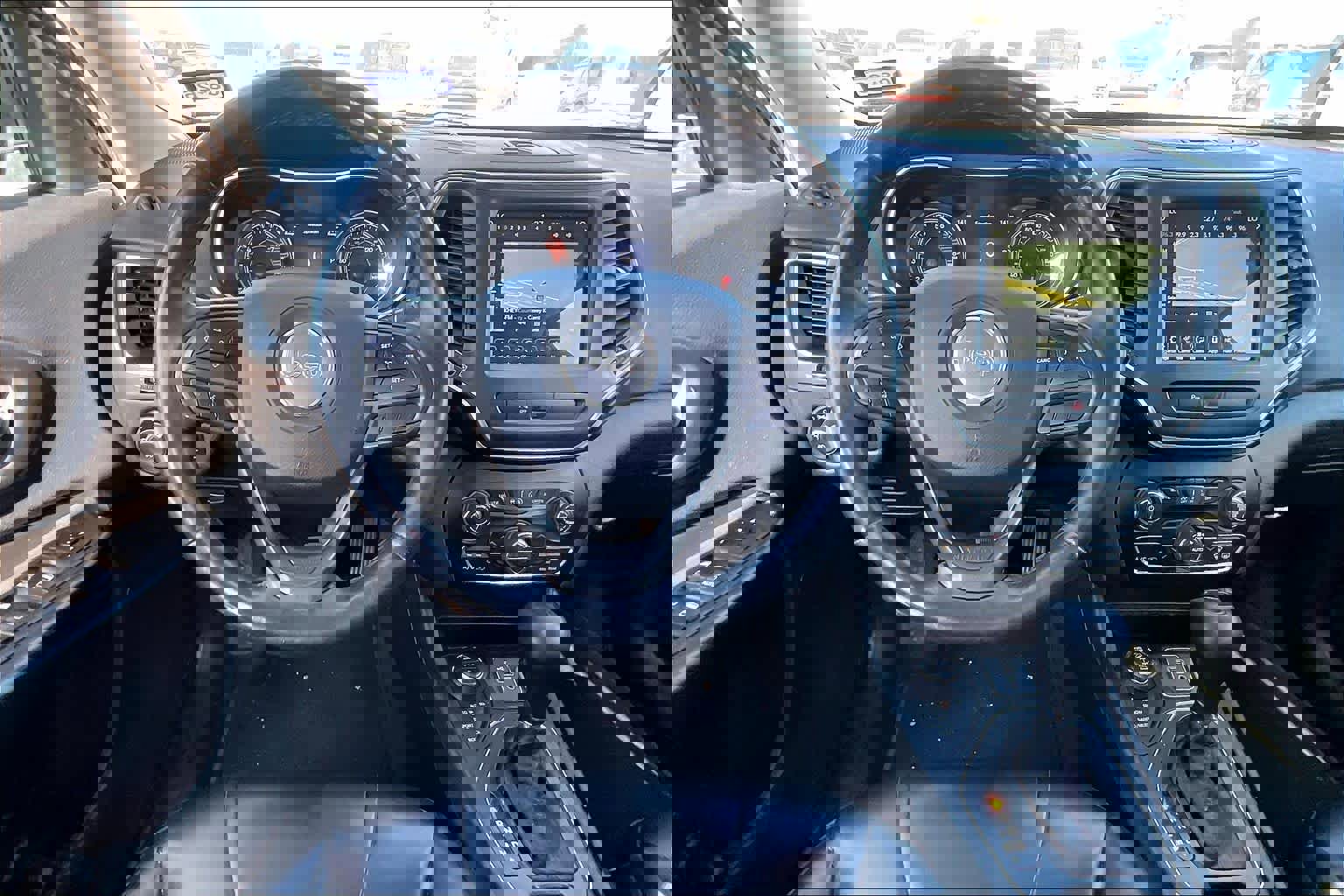 Used 2019 Jeep Cherokee Trailhawk w/ Cold Weather Group image 5