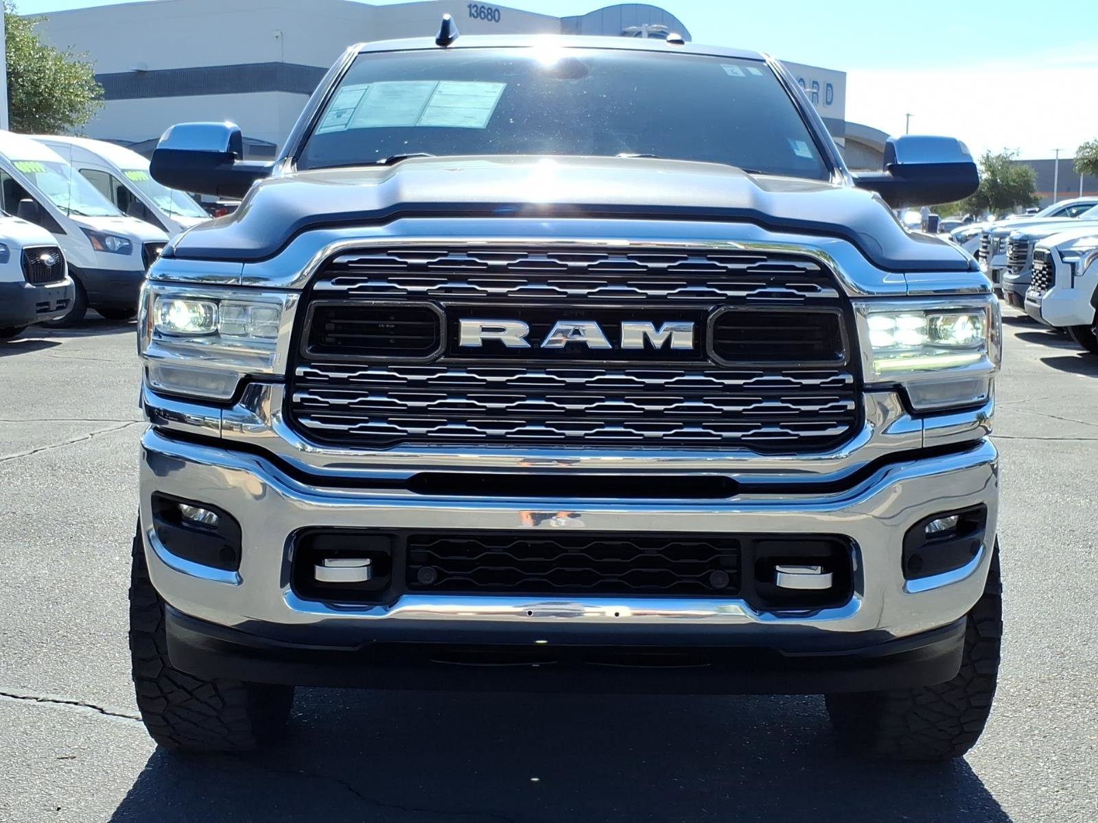 Used 2022 RAM 2500 Limited AWD/4WD image 8