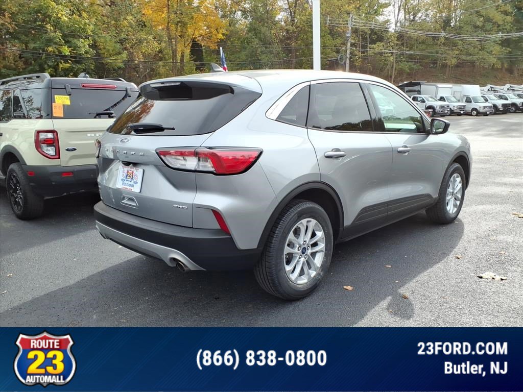 Certified 2022 Ford Escape SE image 4