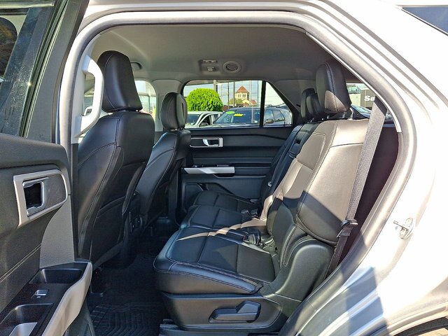 Certified 2023 Ford Explorer XLT w/ Equipment Group 202A AWD/4WD image 20