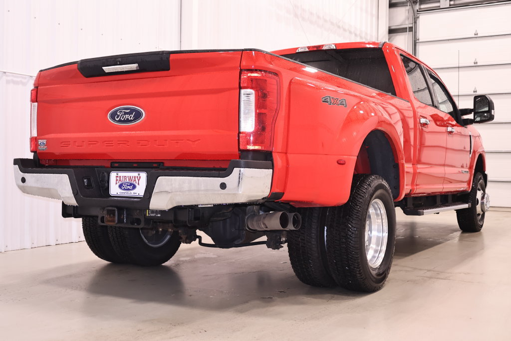 Certified 2019 Ford F350 XLT w/ XLT Premium Package AWD/4WD image 10