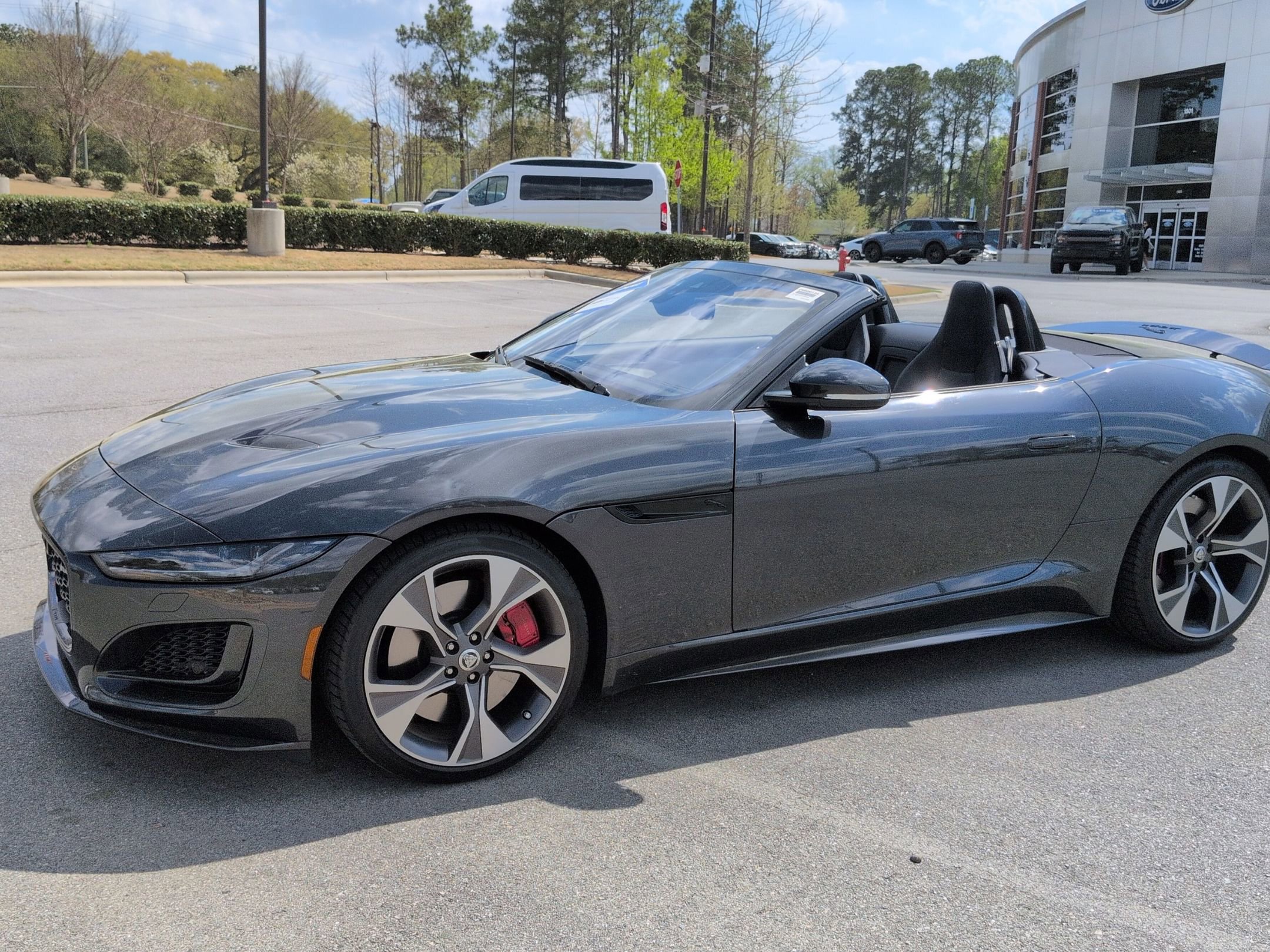 Used 2024 Jaguar F-TYPE R-Dynamic image 2