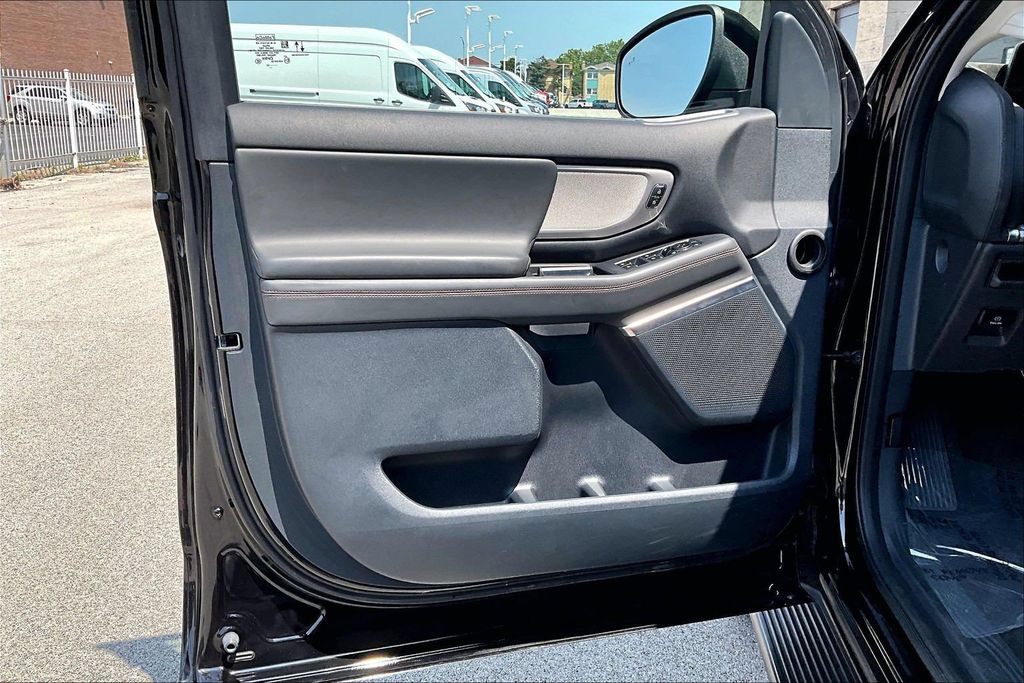 Certified 2025 Ford Expedition Active RWD image 22