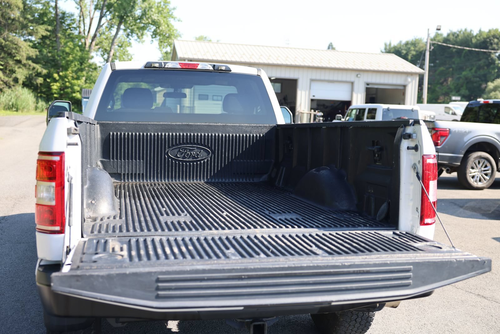 Certified 2019 Ford F150 XL w/ Equipment Group 101A Mid AWD/4WD image 33